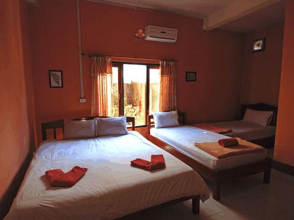 Jammee Guesthouse Vang Vieng Phòng bức ảnh